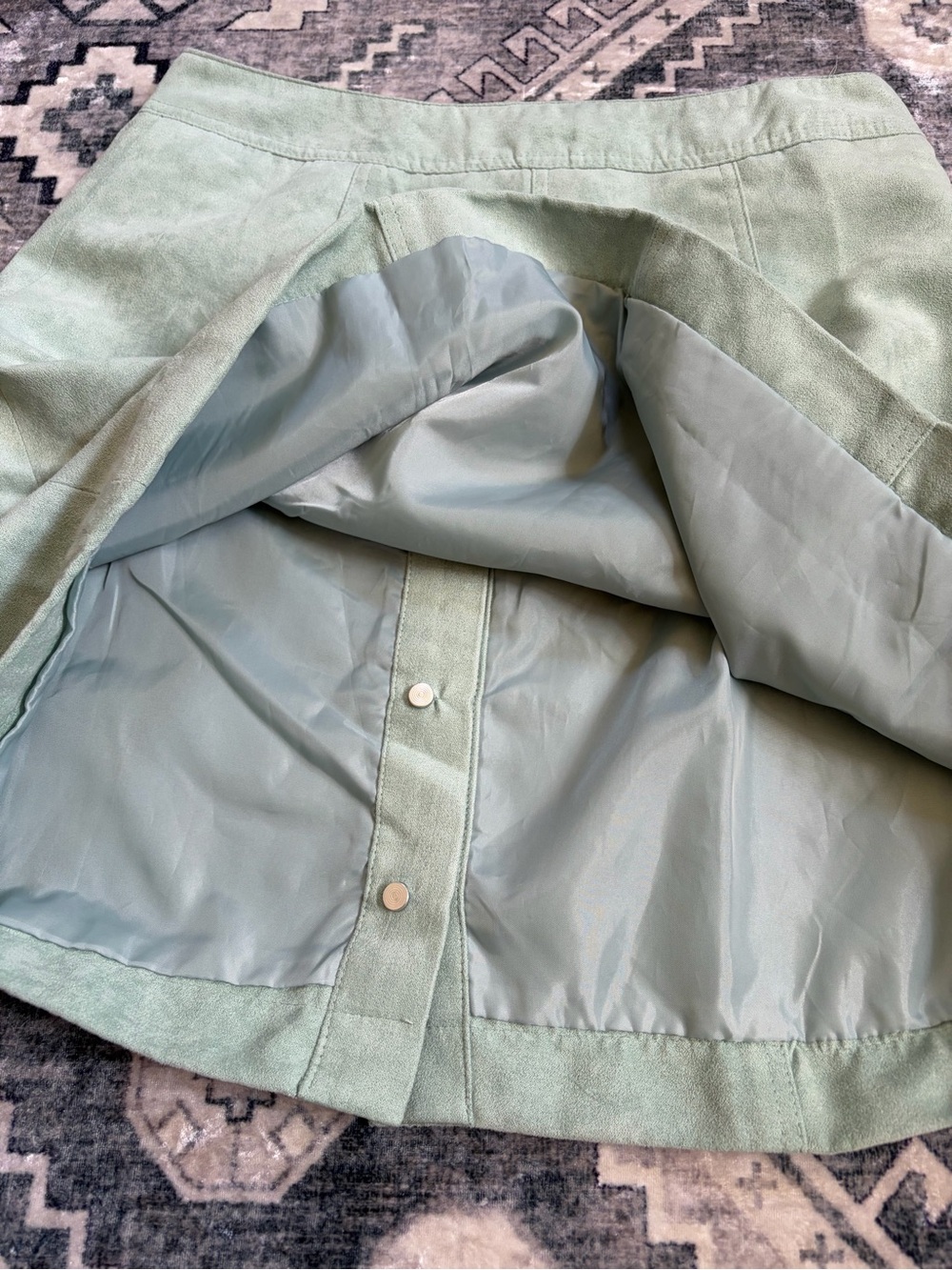 New H&M Divided faux suede mini skirt in tealish color. Size 6 - Picture 4 of 7
